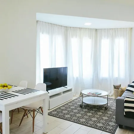 The Lucky Flats - Poeta Quintana Apartman *